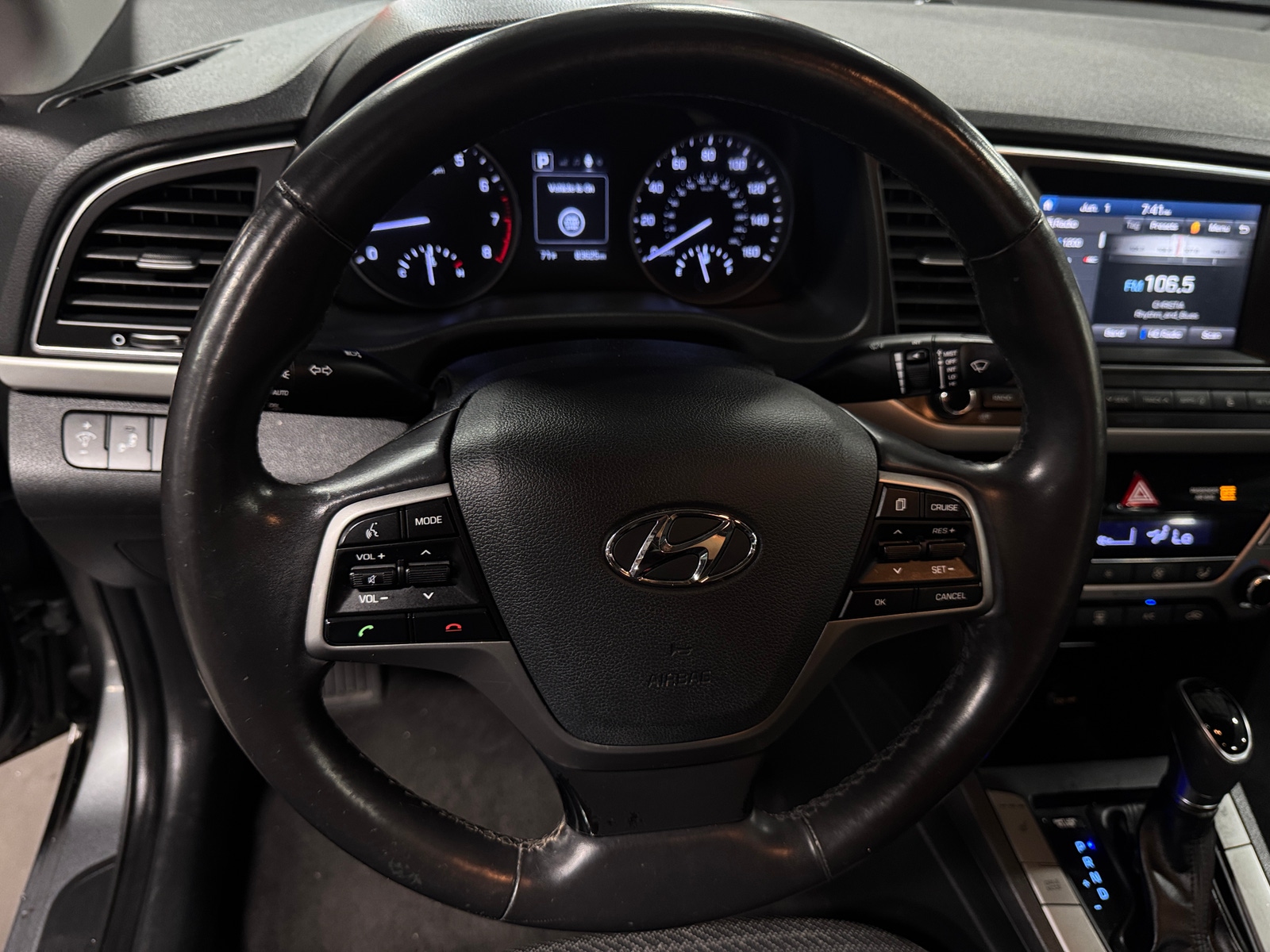 Thumbnail: 2017 Hyundai Elantra - 4