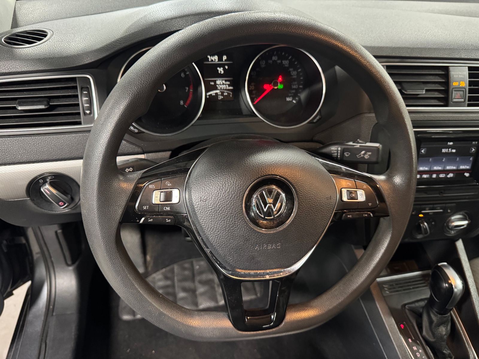 Thumbnail: 2017 Volkswagen Jetta - 5