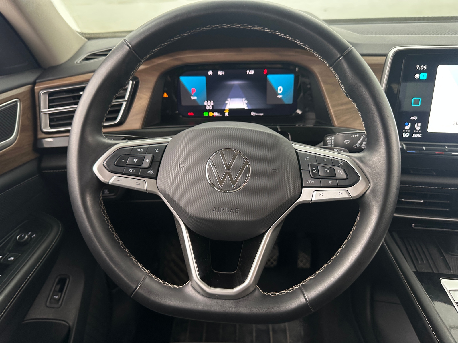 Thumbnail: 2025 Volkswagen Atlas - 4