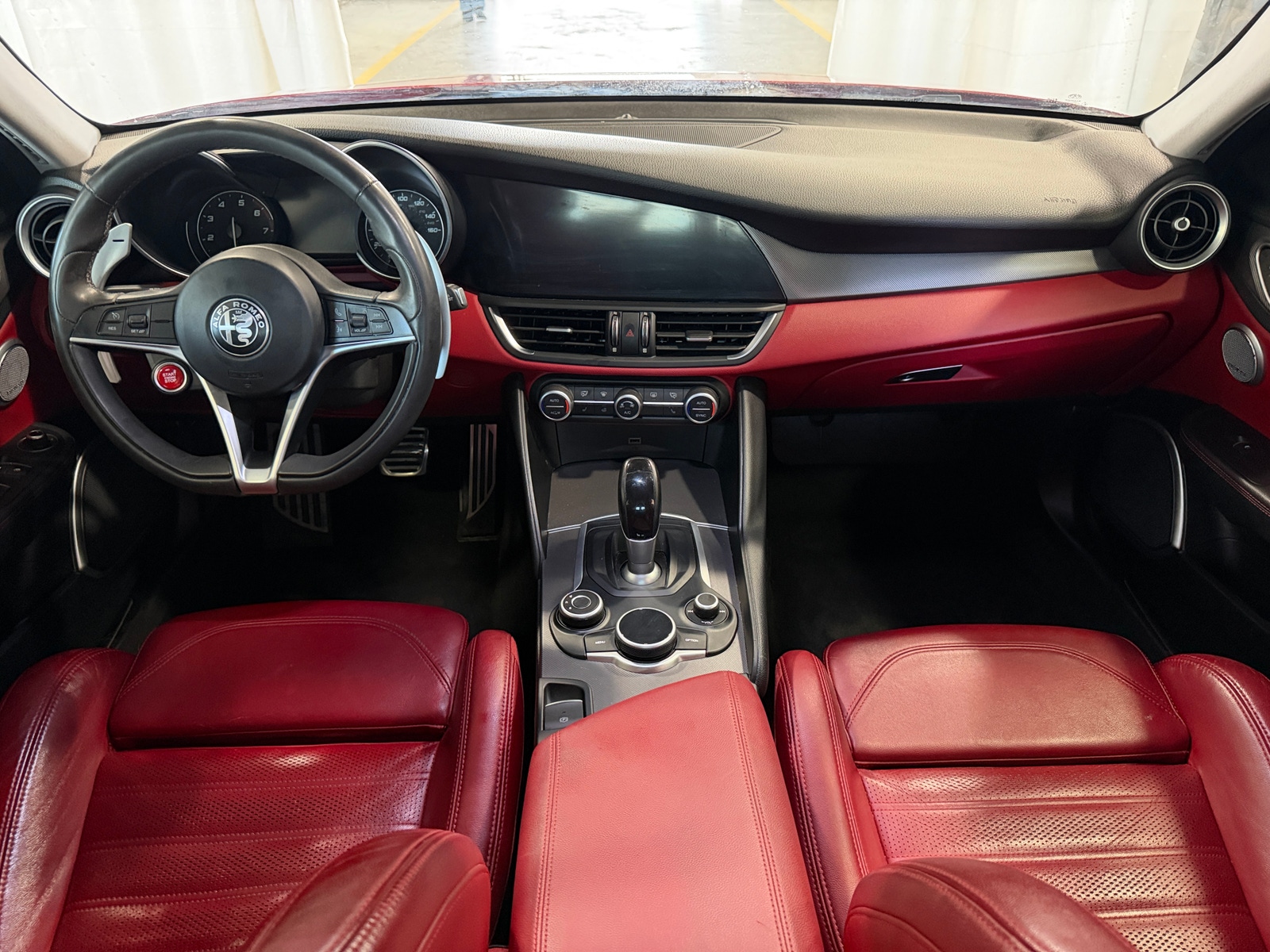 Thumbnail: 2019 Alfa Romeo Giulia - 2