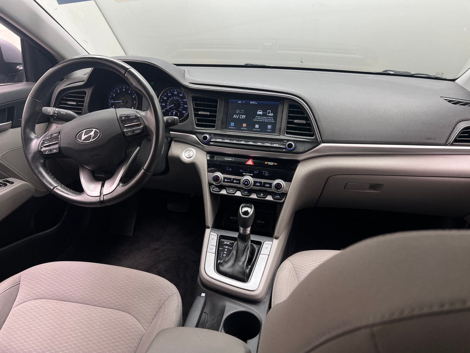 Thumbnail: 2019 Hyundai Elantra - 3