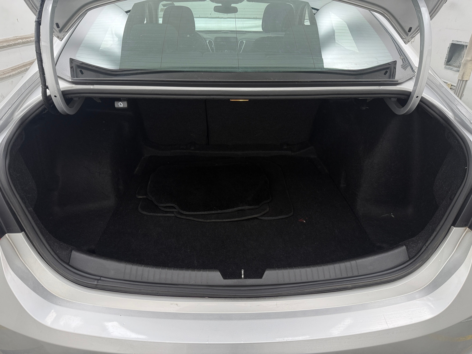 Thumbnail: 2019 Chevrolet Malibu - 7