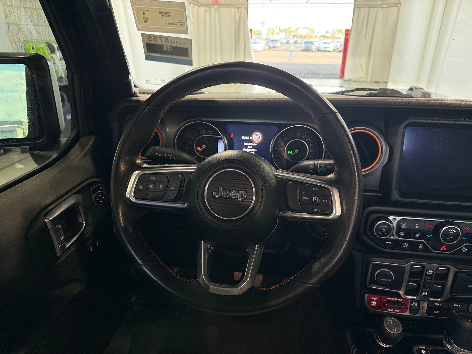Thumbnail: 2023 Jeep Gladiator - 4