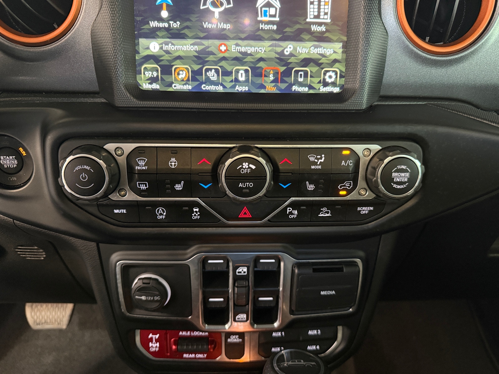 Thumbnail: 2023 Jeep Gladiator - 3