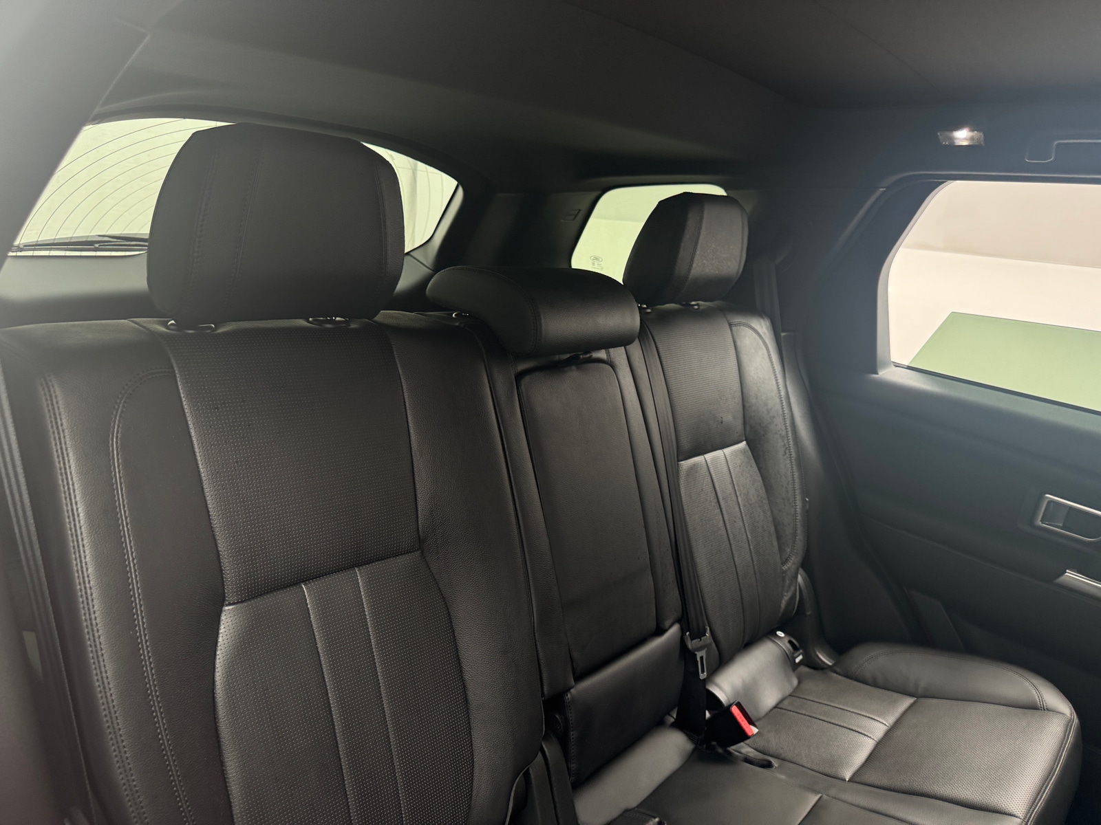 Thumbnail: 2019 Land Rover Discovery Sport - 5