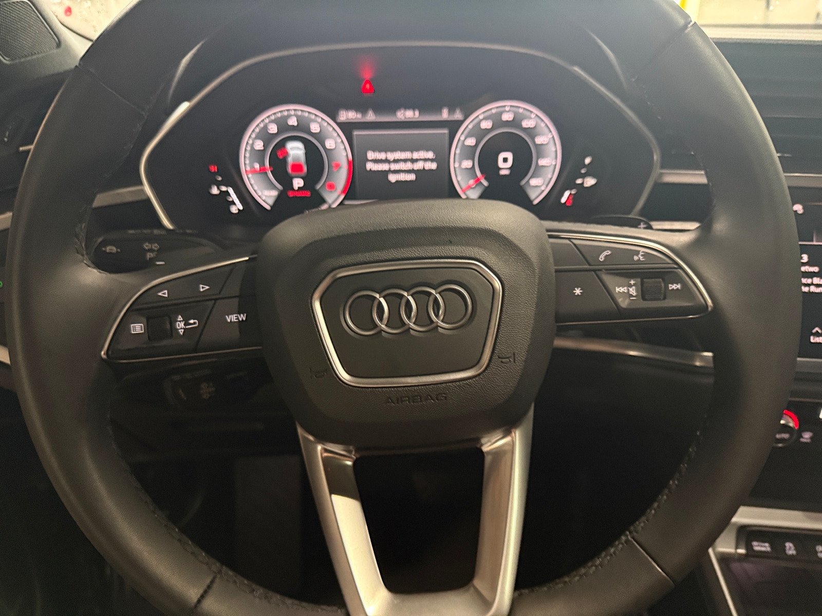 Thumbnail: 2025 Audi Q3 - 4