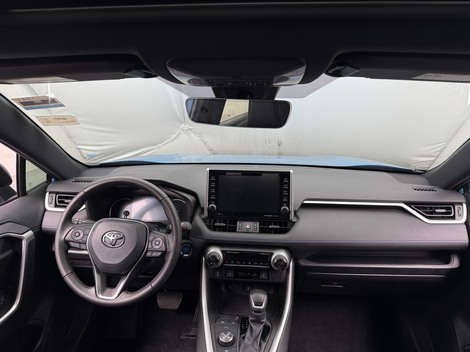 Thumbnail: 2022 Toyota RAV4 - 3