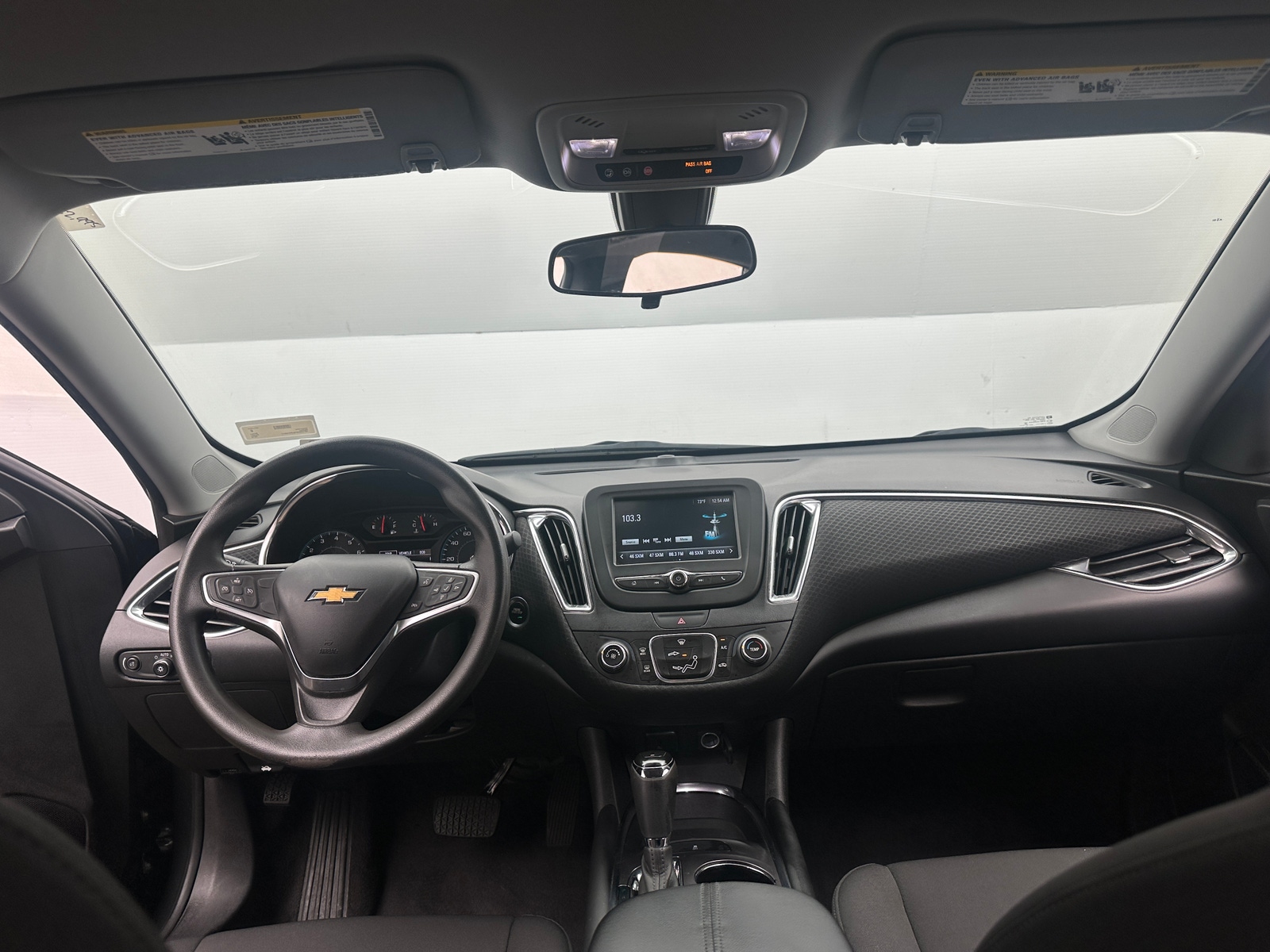 Thumbnail: 2018 Chevrolet Malibu - 3