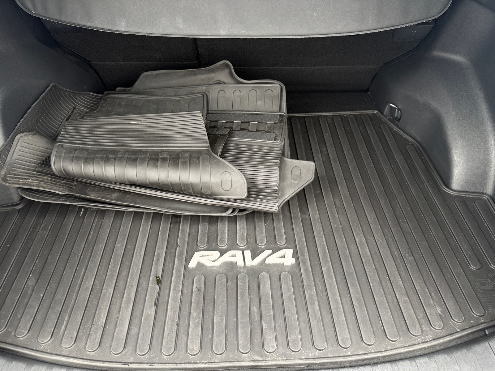 Thumbnail: 2023 Toyota RAV4 - 7