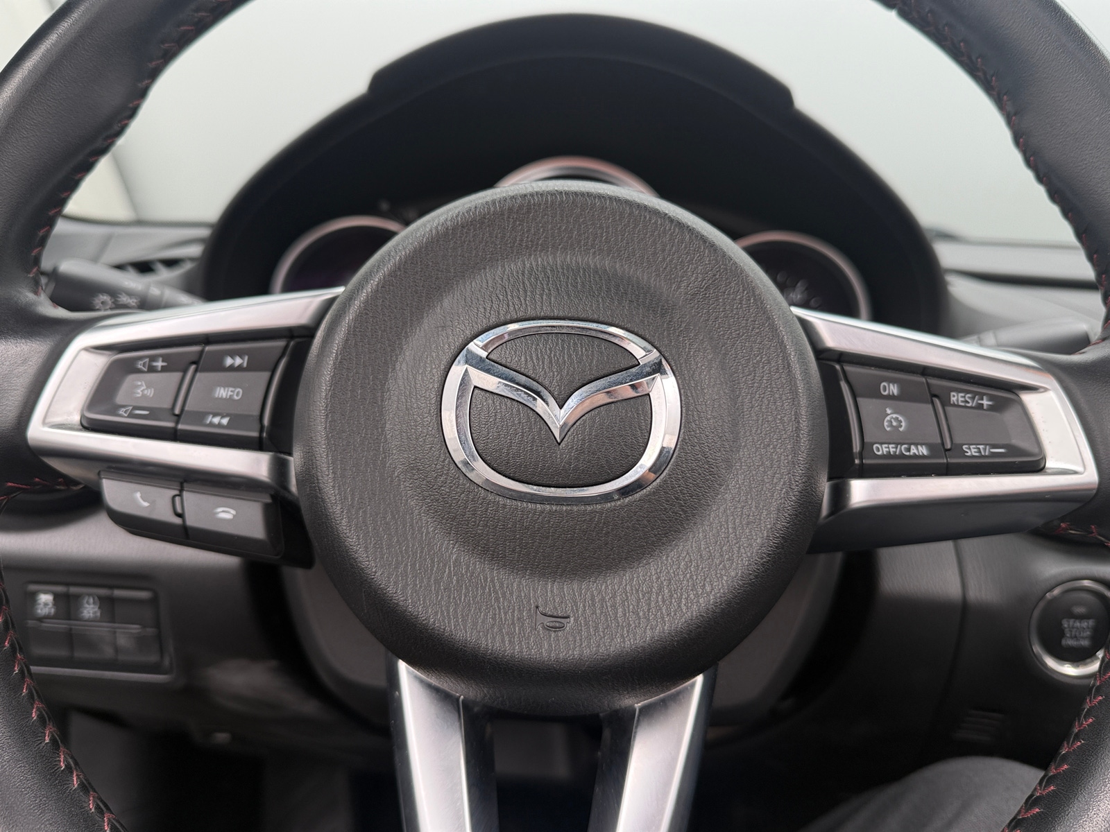 Thumbnail: 2016 Mazda MX-5 Miata - 5