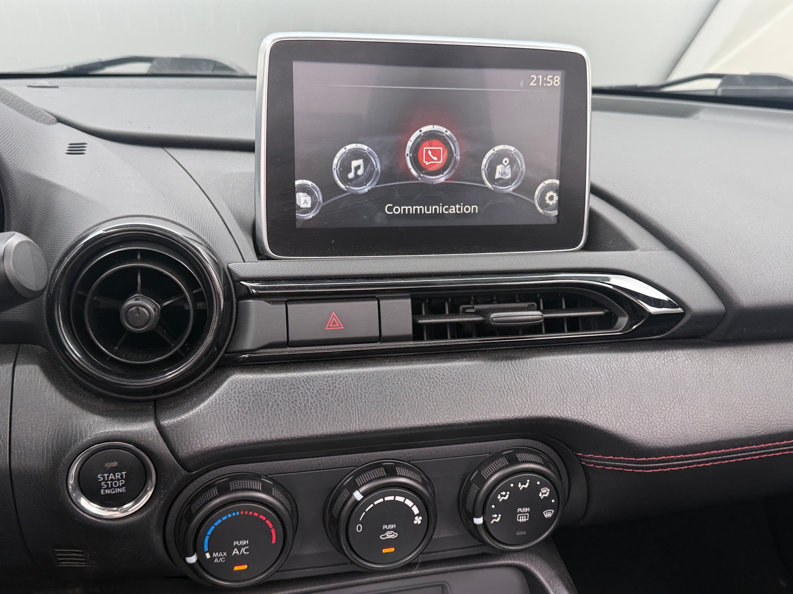 Thumbnail: 2016 Mazda MX-5 Miata - 4