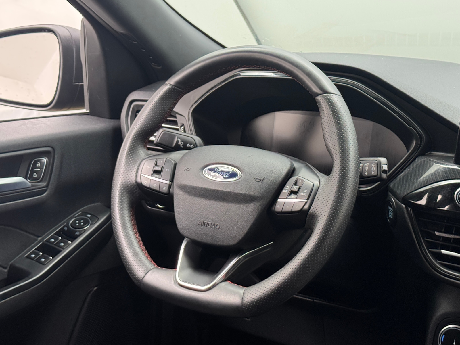 Thumbnail: 2024 Ford Escape - 4