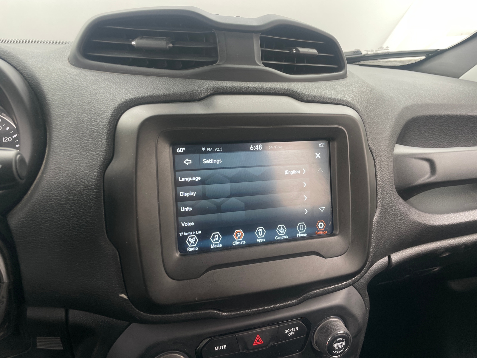 Thumbnail: 2020 Jeep Renegade - 4
