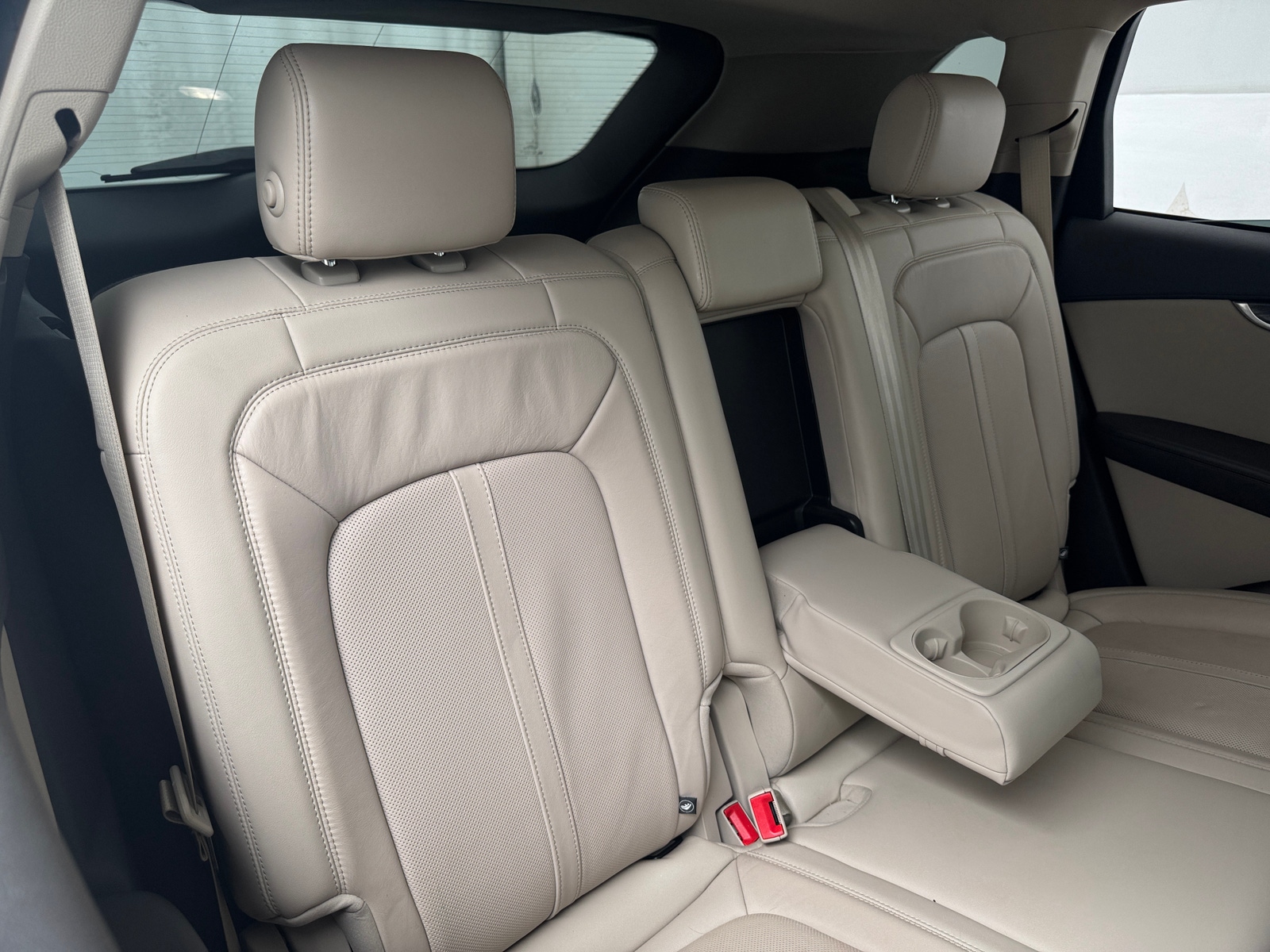 Thumbnail: 2020 Lincoln Nautilus - 5