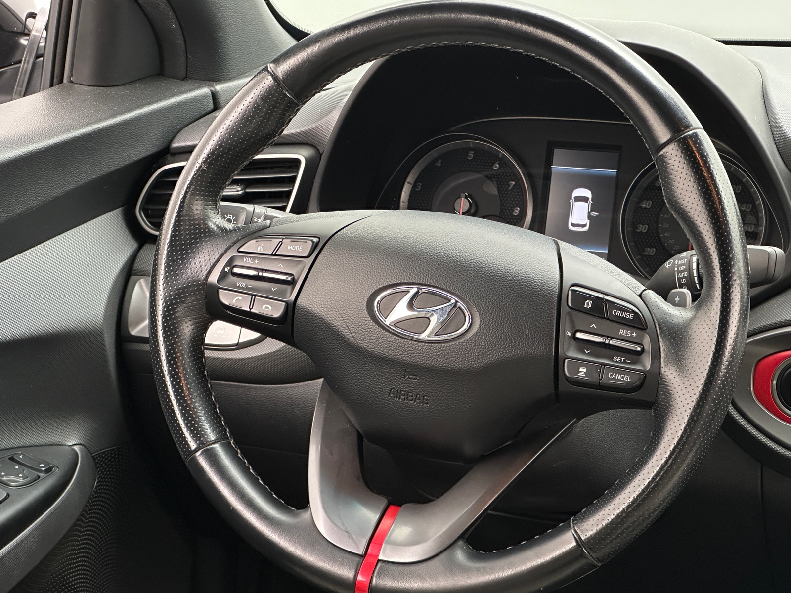 Thumbnail: 2020 Hyundai Veloster - 4