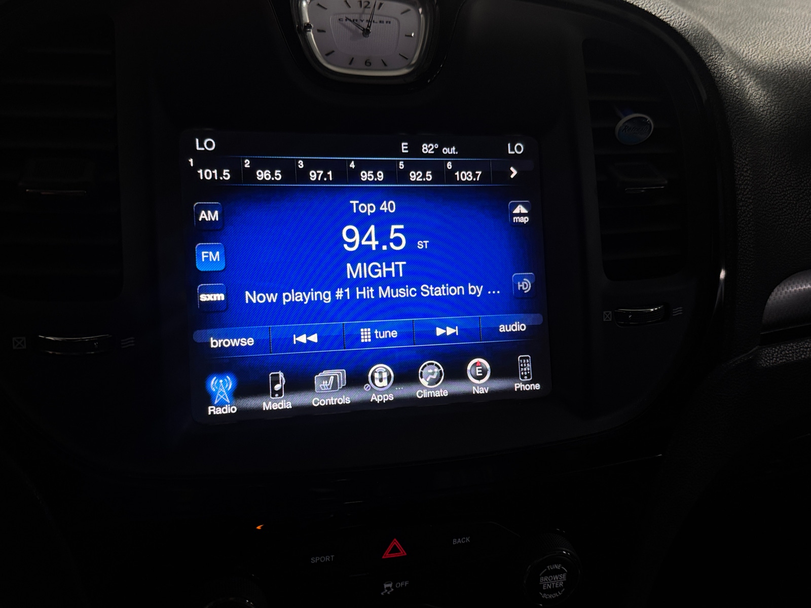 Thumbnail: 2016 Chrysler 300 - 3