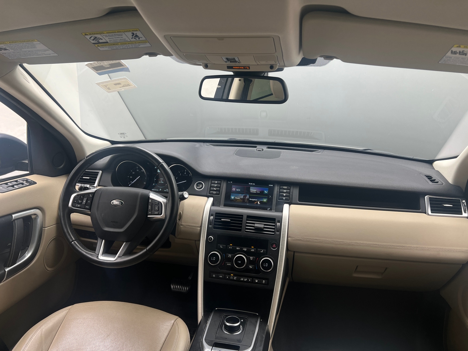 Thumbnail: 2019 Land Rover Discovery Sport - 2