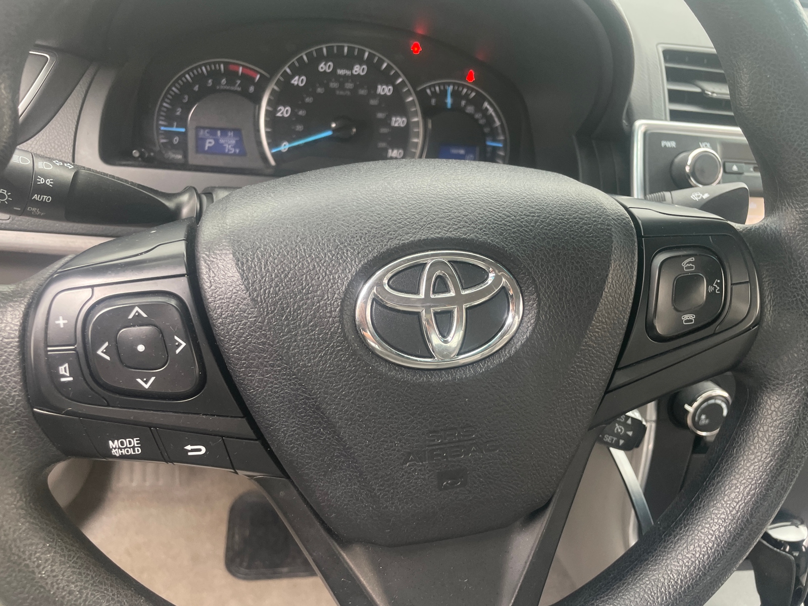 Thumbnail: 2015 Toyota Camry - 5