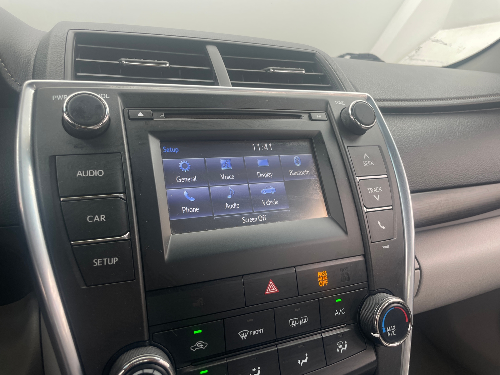 Thumbnail: 2015 Toyota Camry - 4