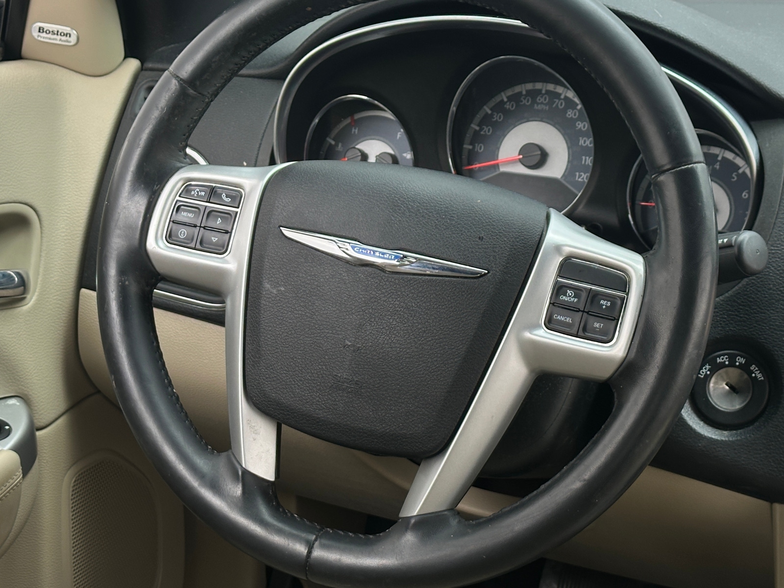 Thumbnail: 2013 Chrysler 200 - 4