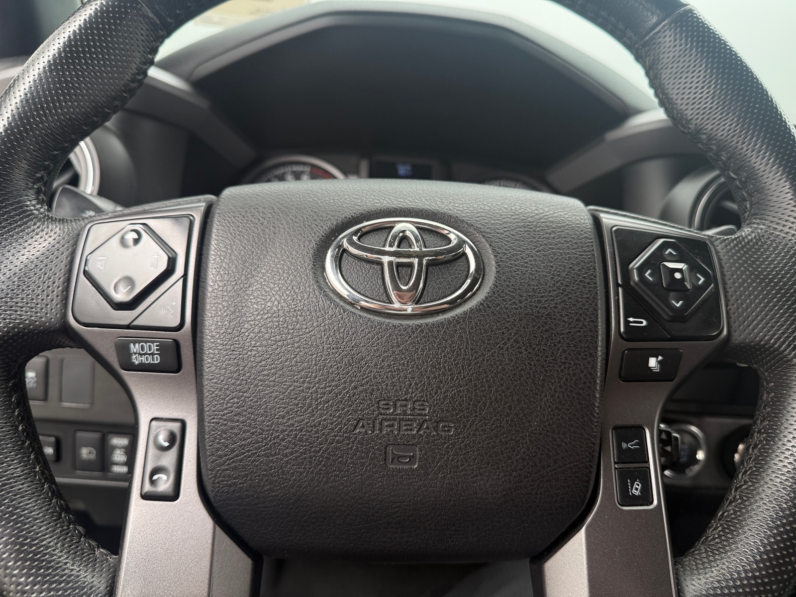 Thumbnail: 2022 Toyota Tacoma - 5
