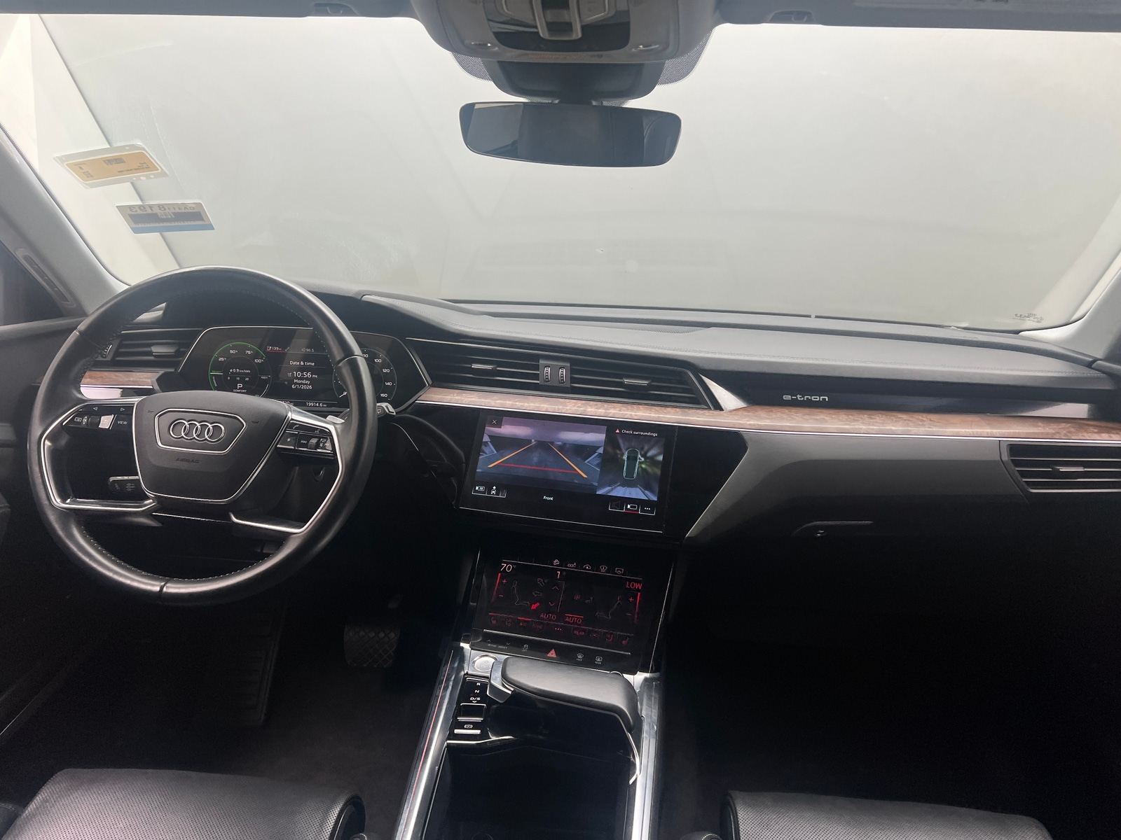 Thumbnail: 2019 Audi e-tron - 2
