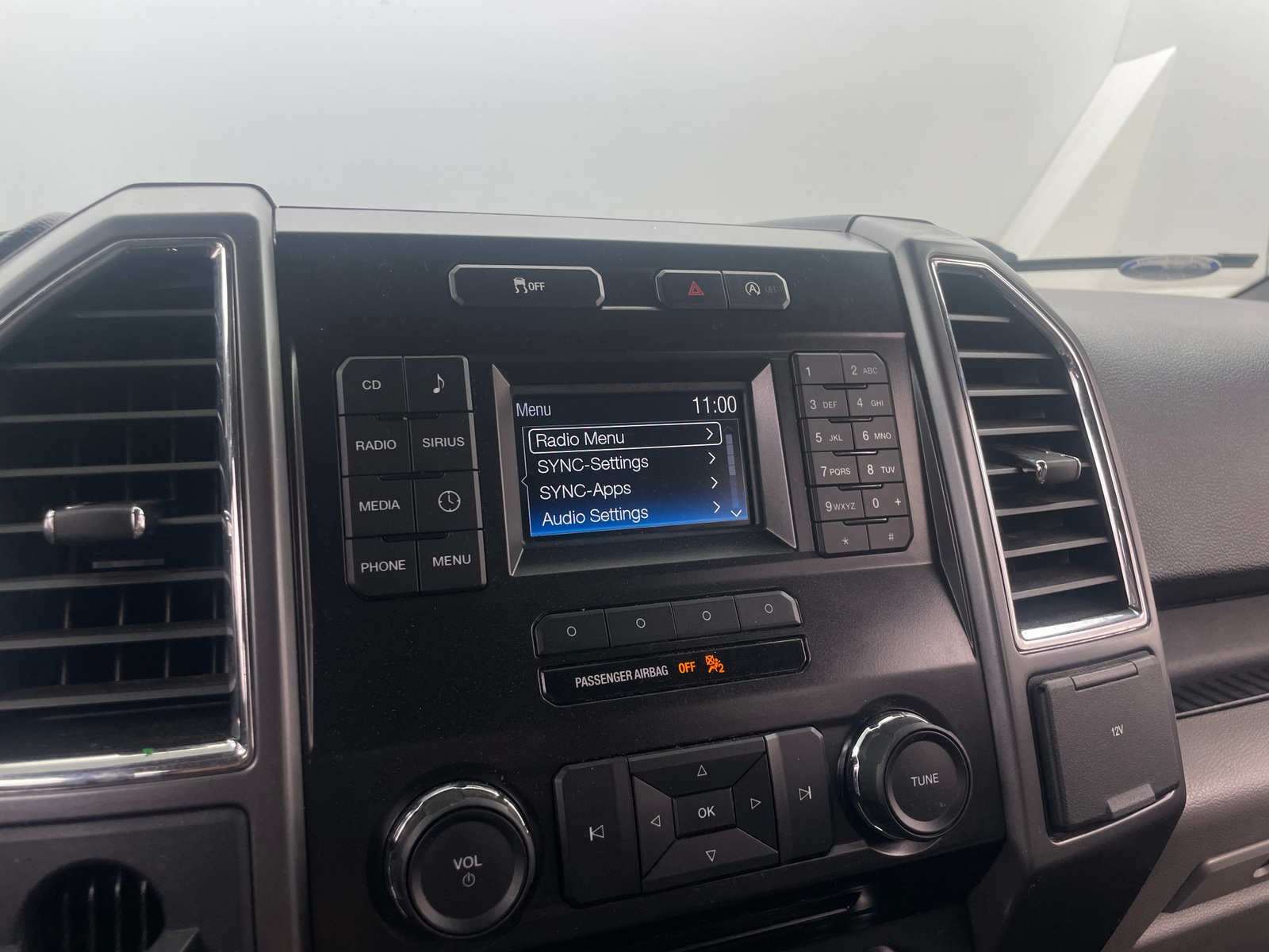 Thumbnail: 2015 Ford Econoline - 4