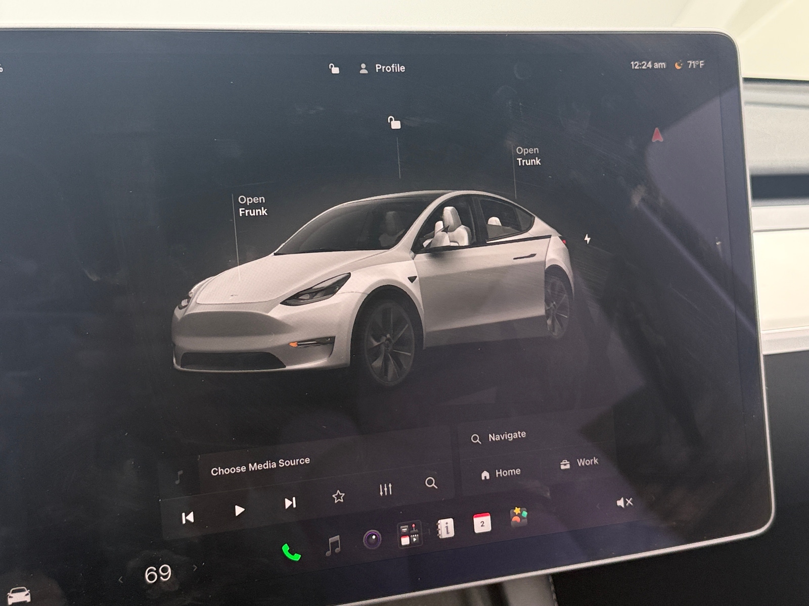 Thumbnail: 2024 Tesla Model Y - 3