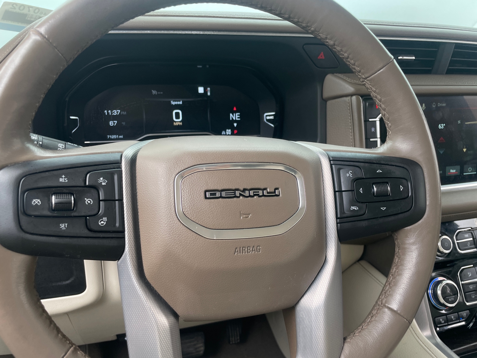 Thumbnail: 2023 GMC Yukon - 4