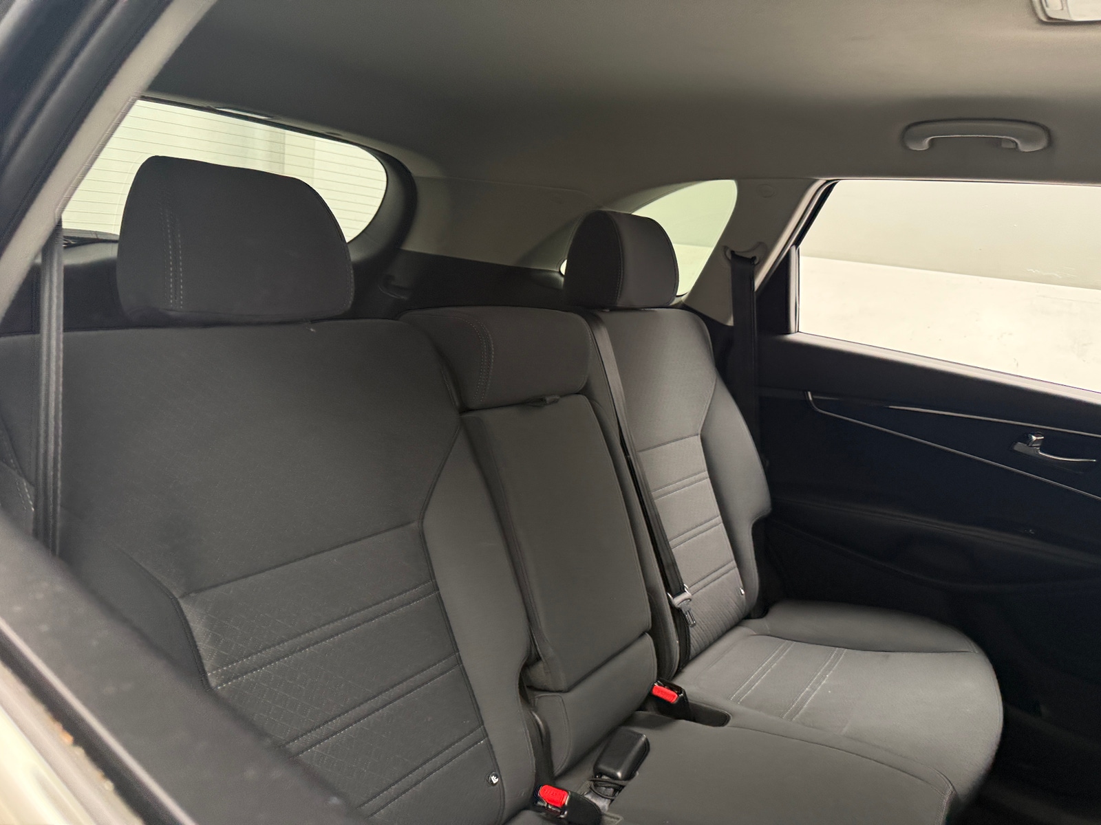 Thumbnail: 2017 Kia Sorento - 6