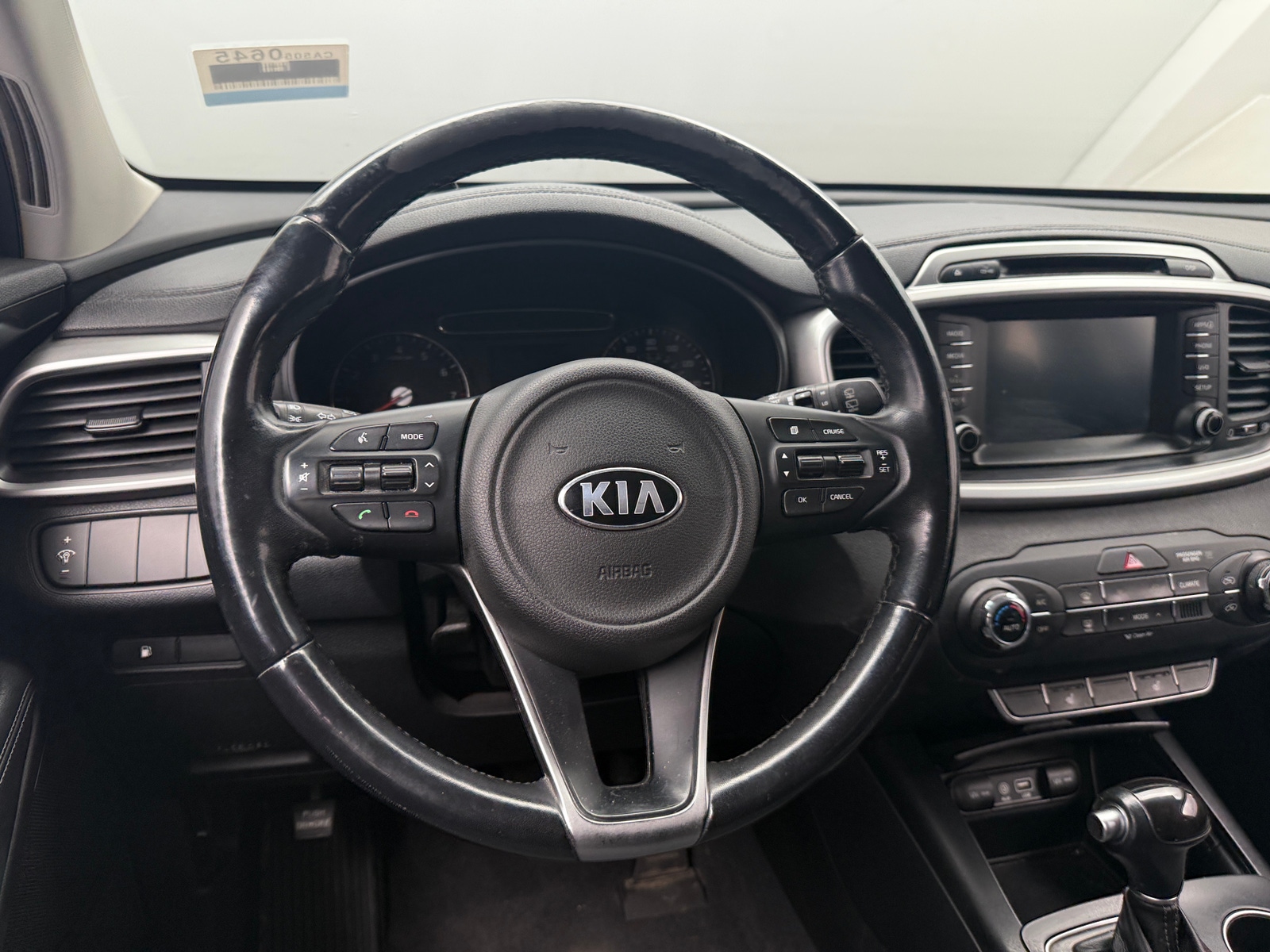 Thumbnail: 2017 Kia Sorento - 5