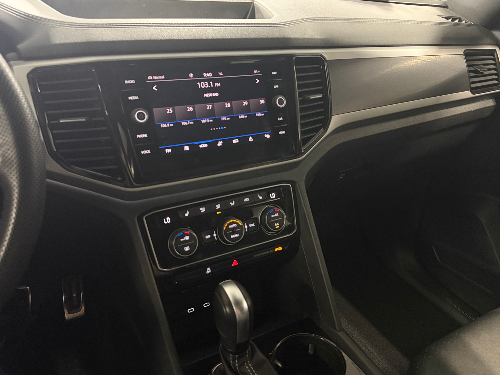 Thumbnail: 2021 Volkswagen Atlas - 3