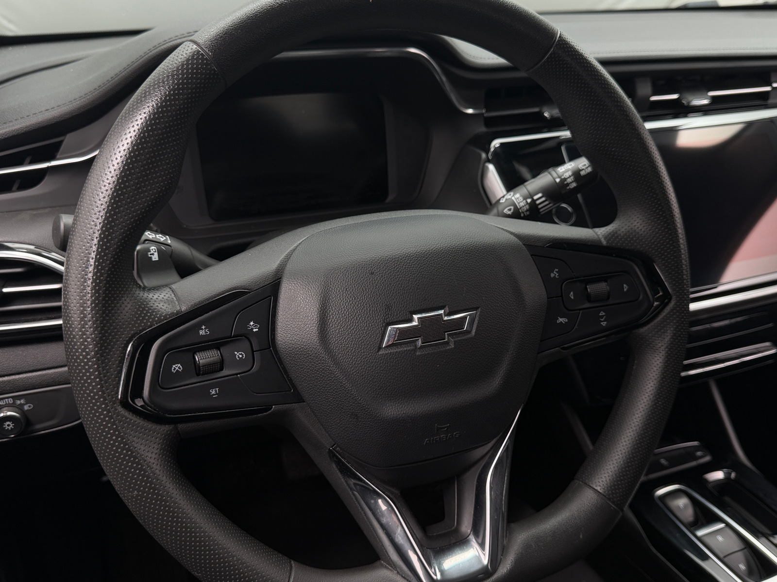 Thumbnail: 2023 Chevrolet Bolt EUV - 5