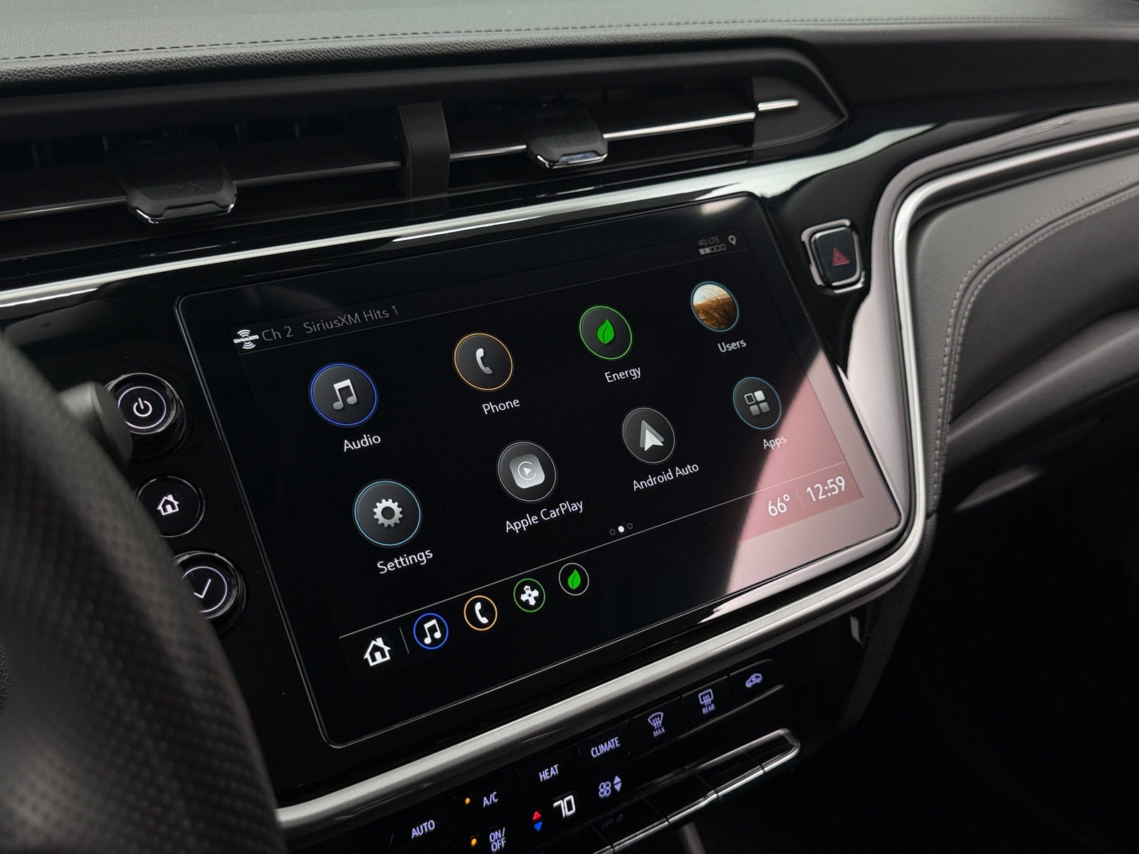 Thumbnail: 2023 Chevrolet Bolt EUV - 4