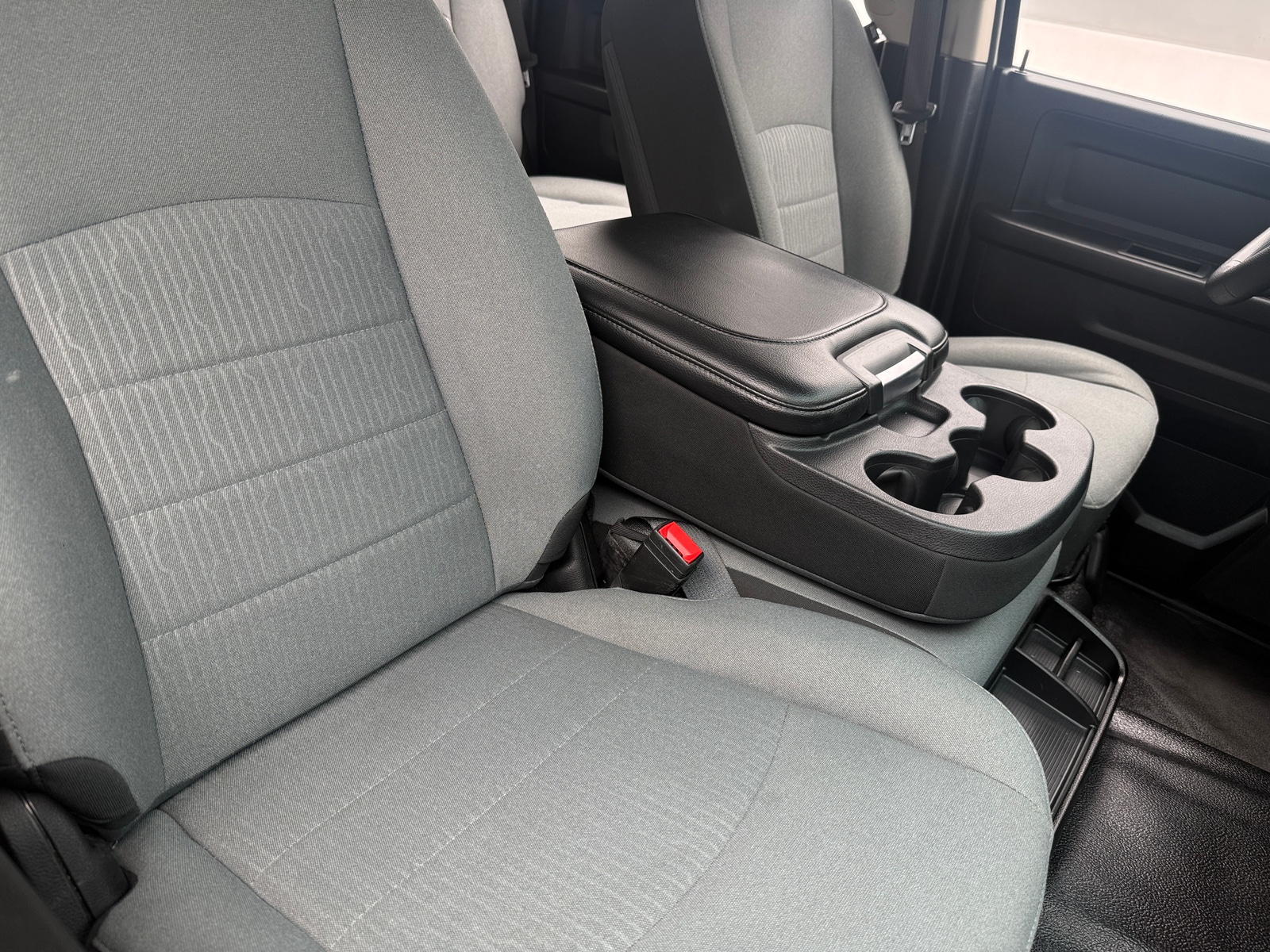 Thumbnail: 2021 RAM 1500 Classic - 2
