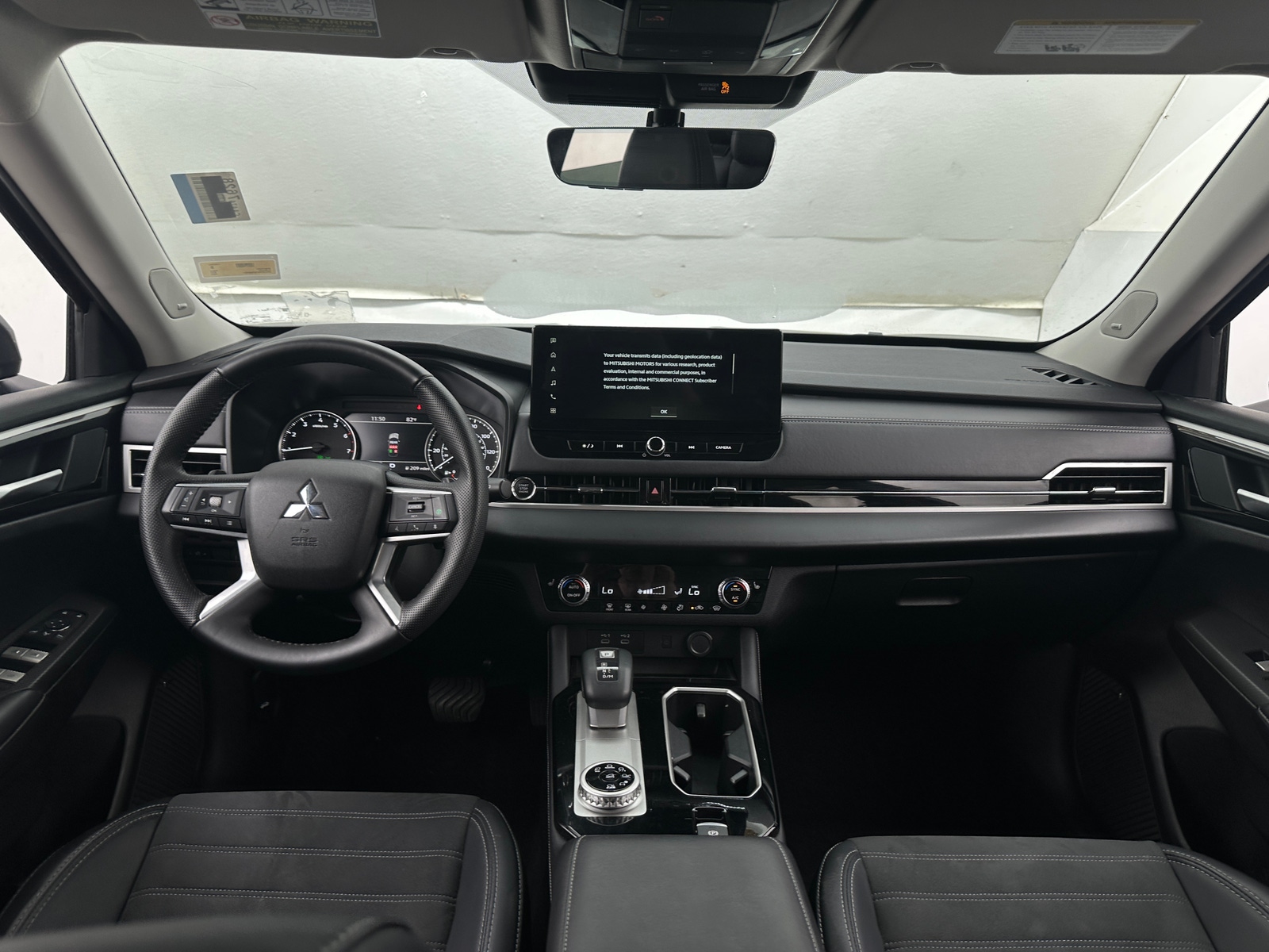 Thumbnail: 2025 Mitsubishi Outlander - 2
