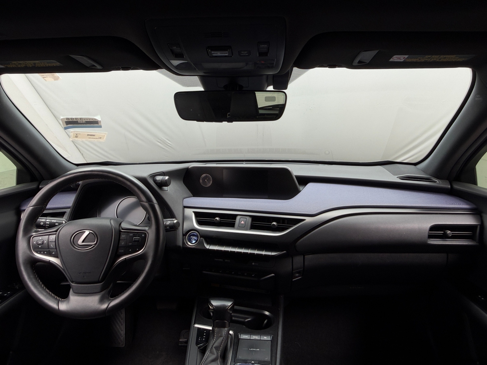 Thumbnail: 2021 Lexus UX - 2