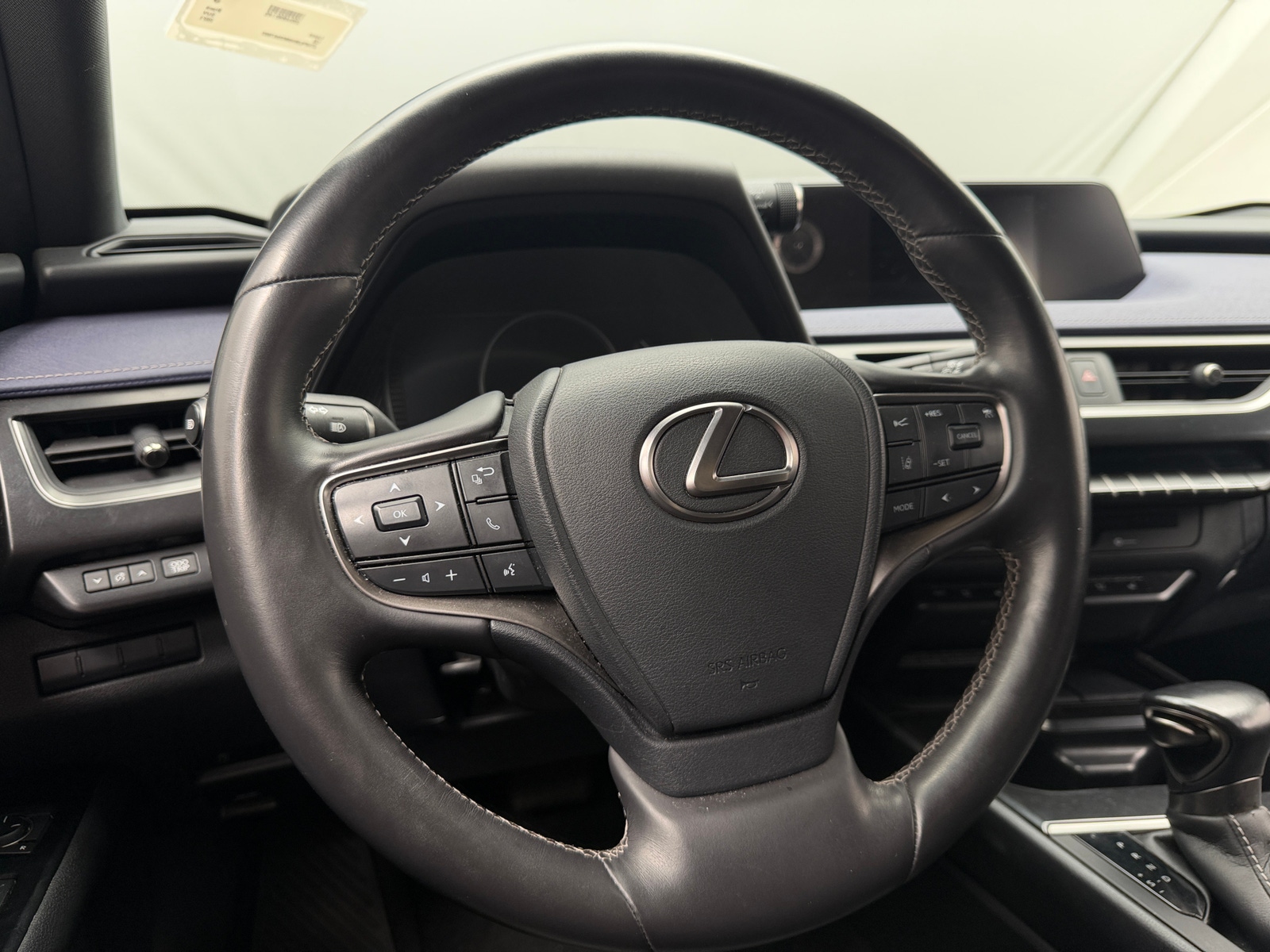 Thumbnail: 2021 Lexus UX - 4