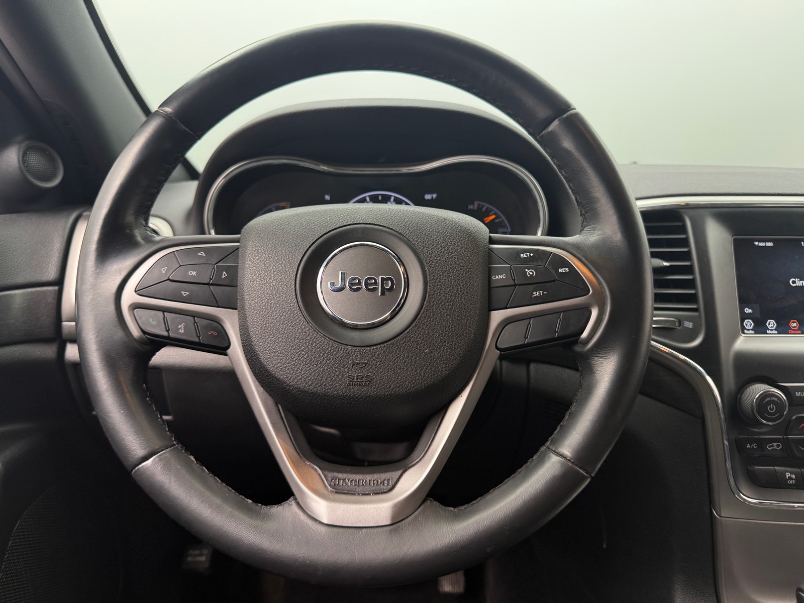 Thumbnail: 2018 Jeep Grand Cherokee - 5