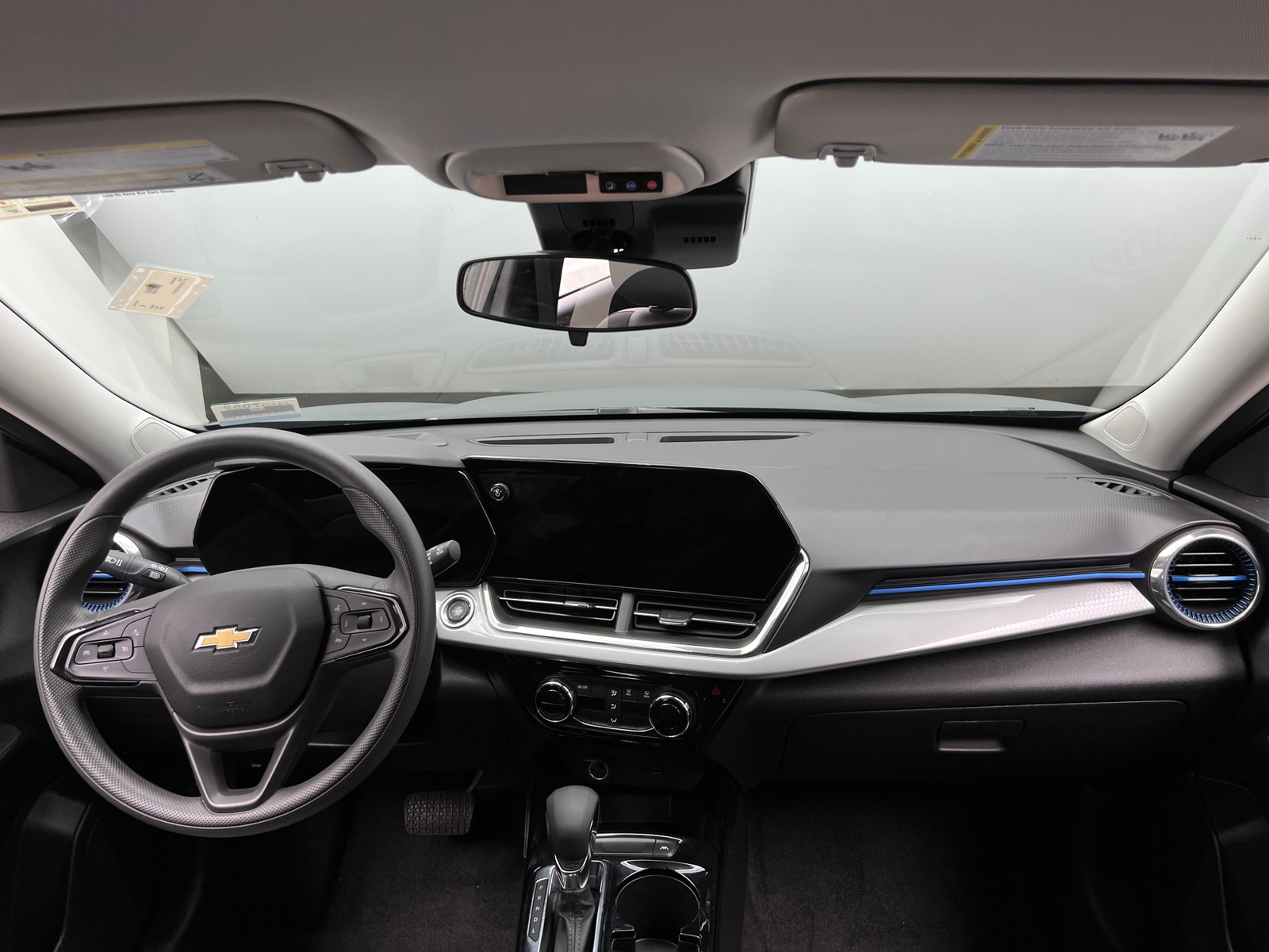 Thumbnail: 2025 Chevrolet Trax - 3