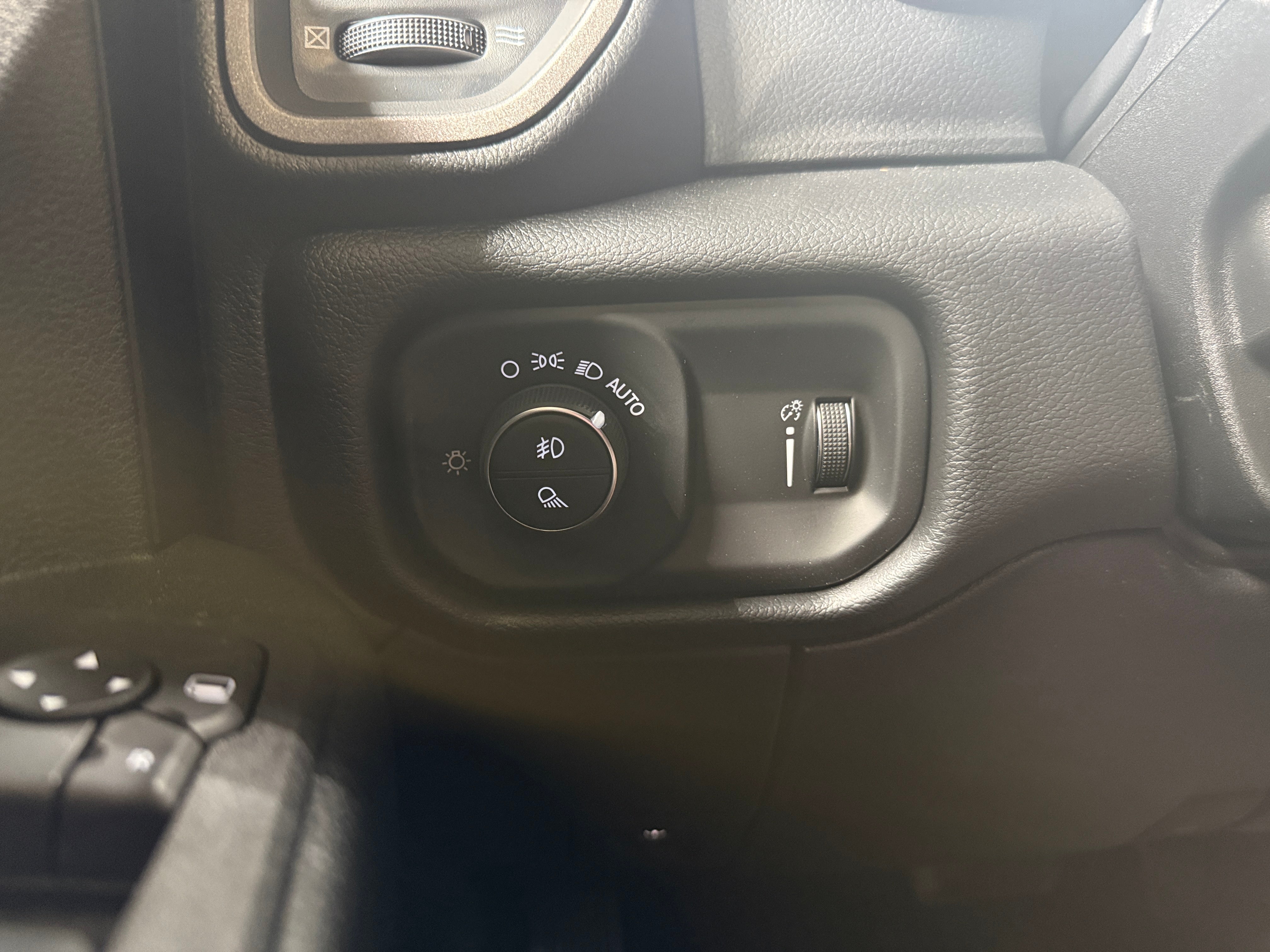 2026 RAM 2500 Tradesman - Photo 11