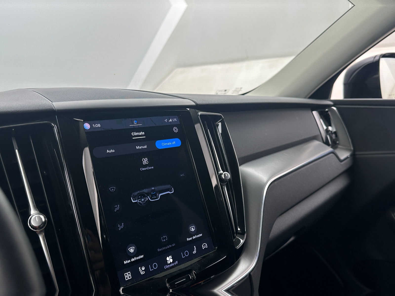 Thumbnail: 2023 Volvo XC60 - 4
