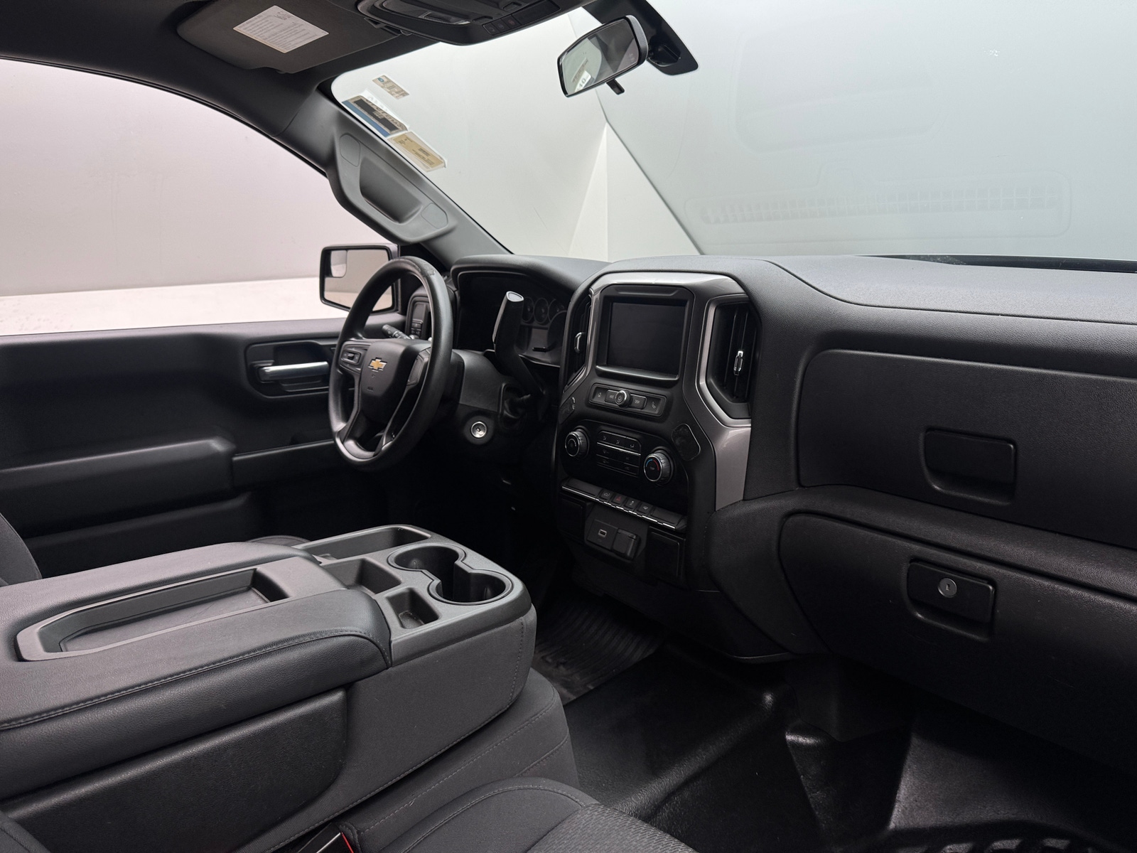 Thumbnail: 2020 Chevrolet Silverado 1500 - 3