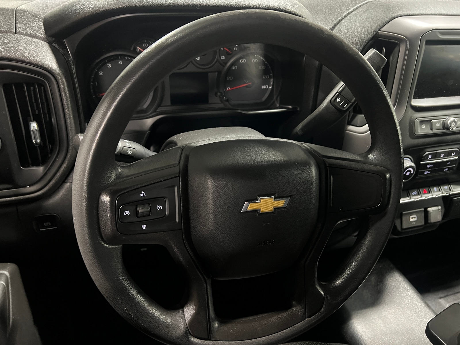 Thumbnail: 2020 Chevrolet Silverado 1500 - 5