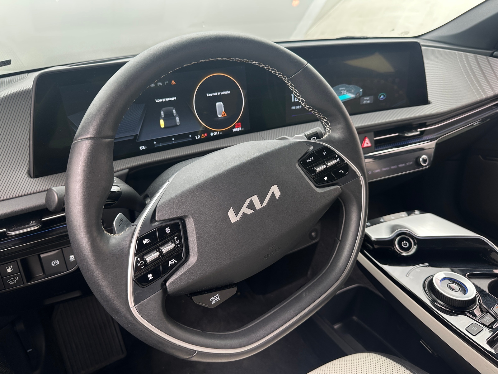 Thumbnail: 2023 Kia EV6 - 5