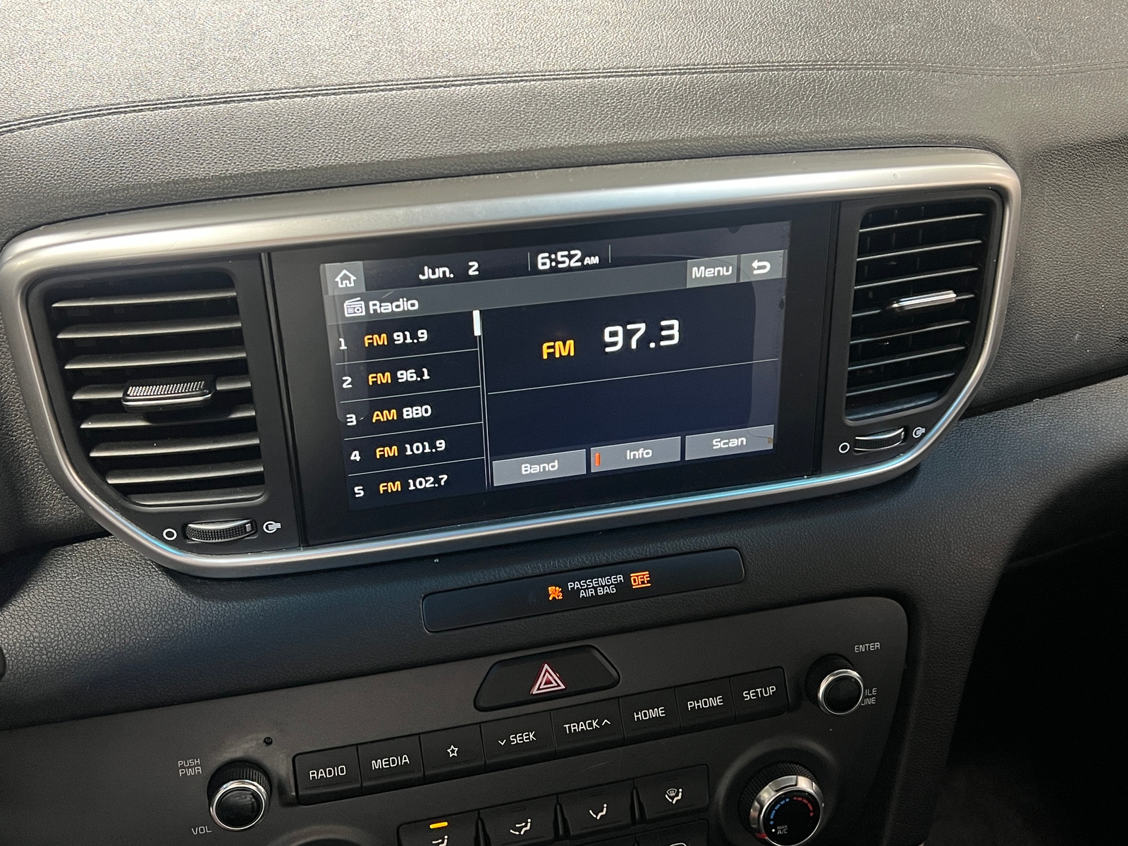Thumbnail: 2020 Kia Sportage - 4