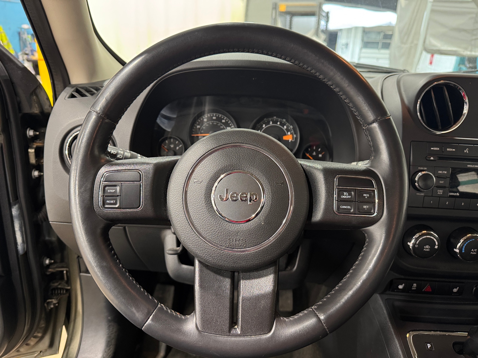 Thumbnail: 2015 Jeep Patriot - 3
