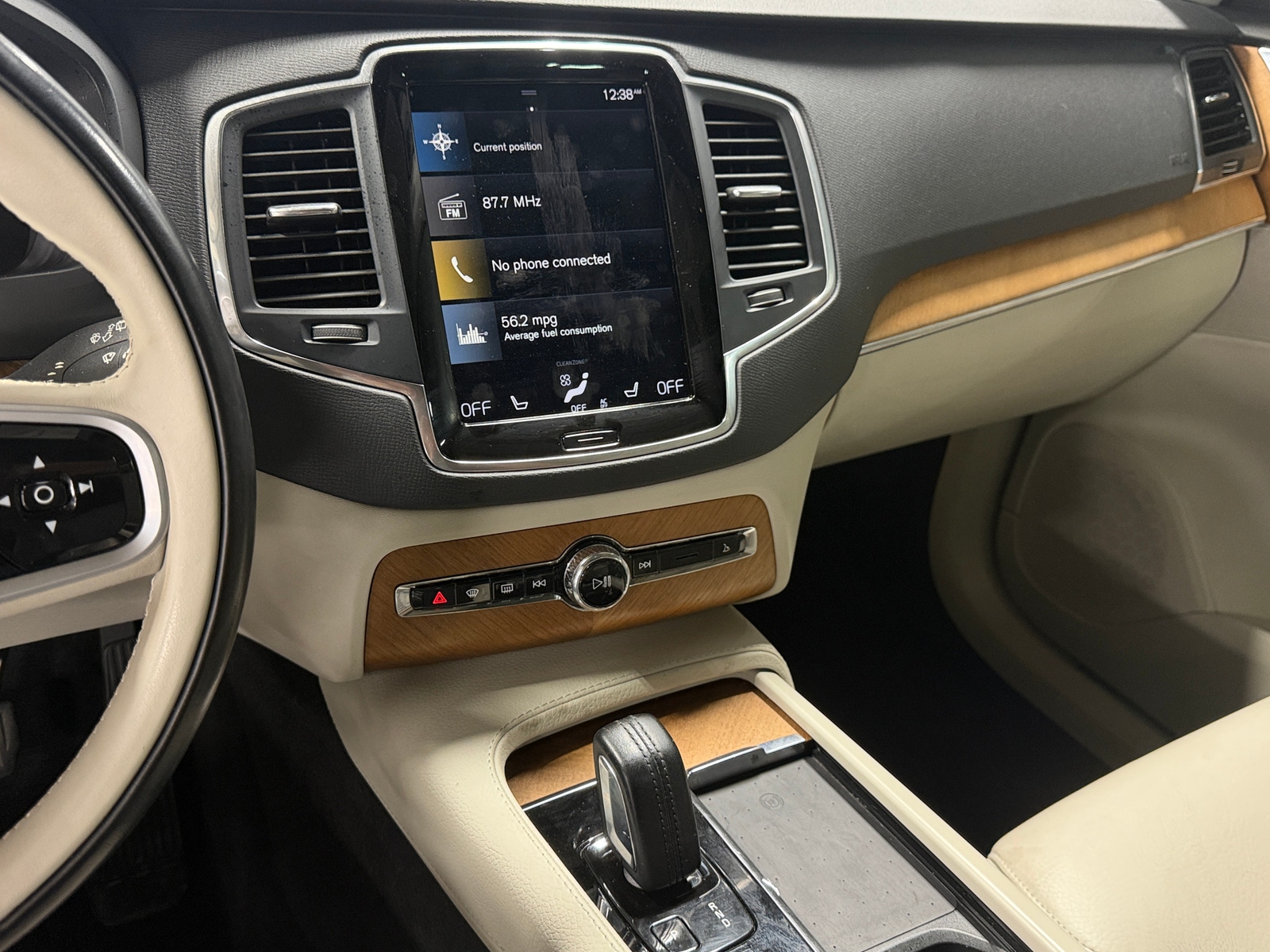 Thumbnail: 2021 Volvo XC90 - 3