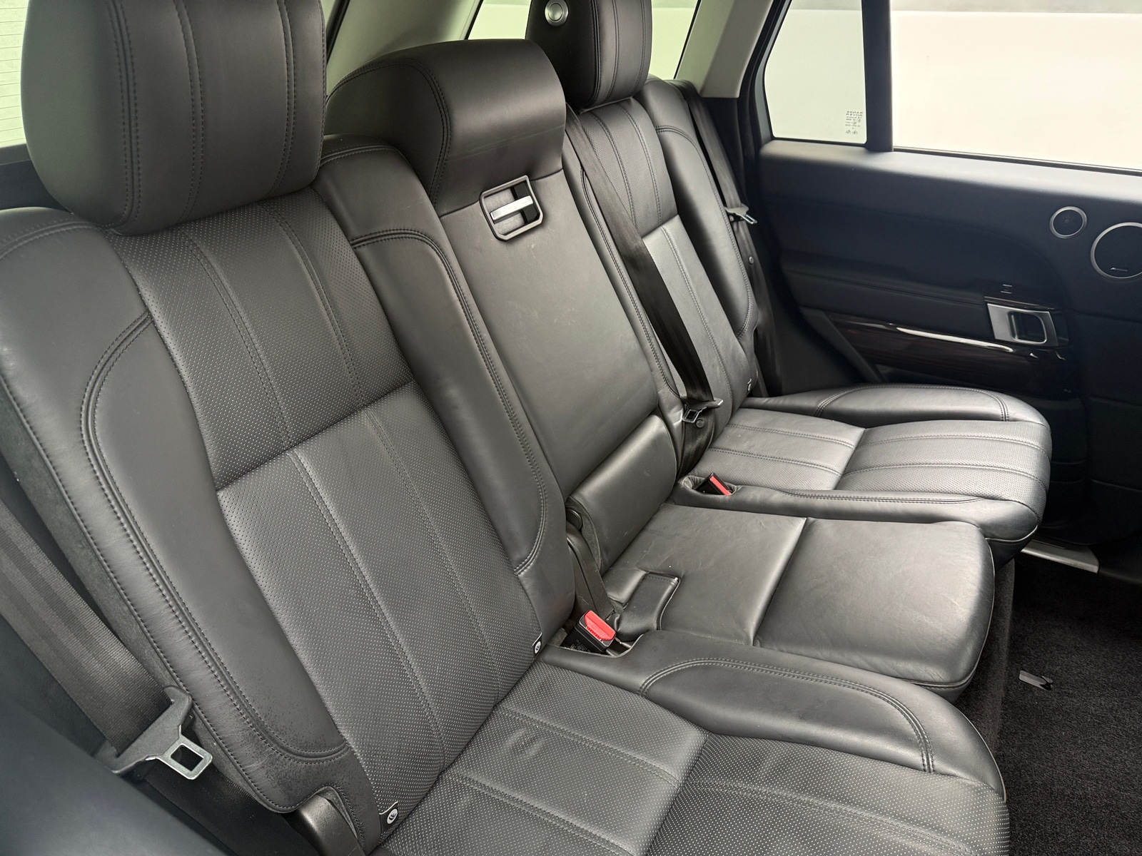 Thumbnail: 2016 Land Rover Range Rover - 5