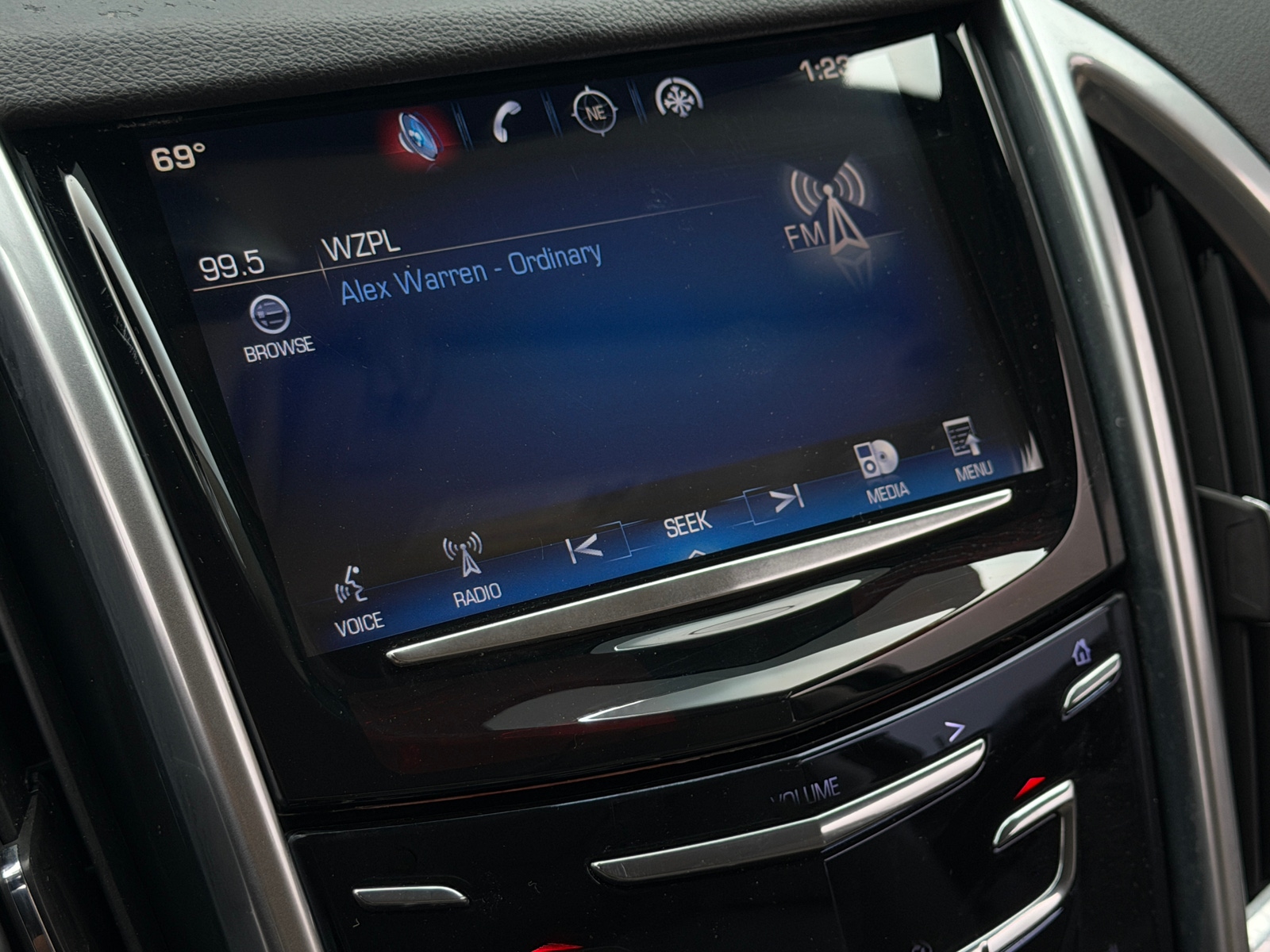 Thumbnail: 2013 Cadillac SRX - 3